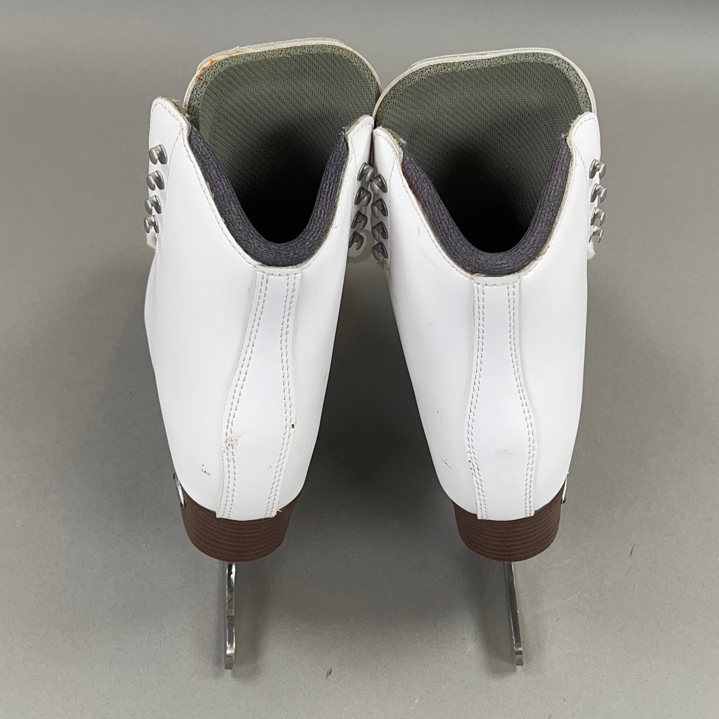 Riedell Diamond 133 White Med Size 5 Ice Skates
