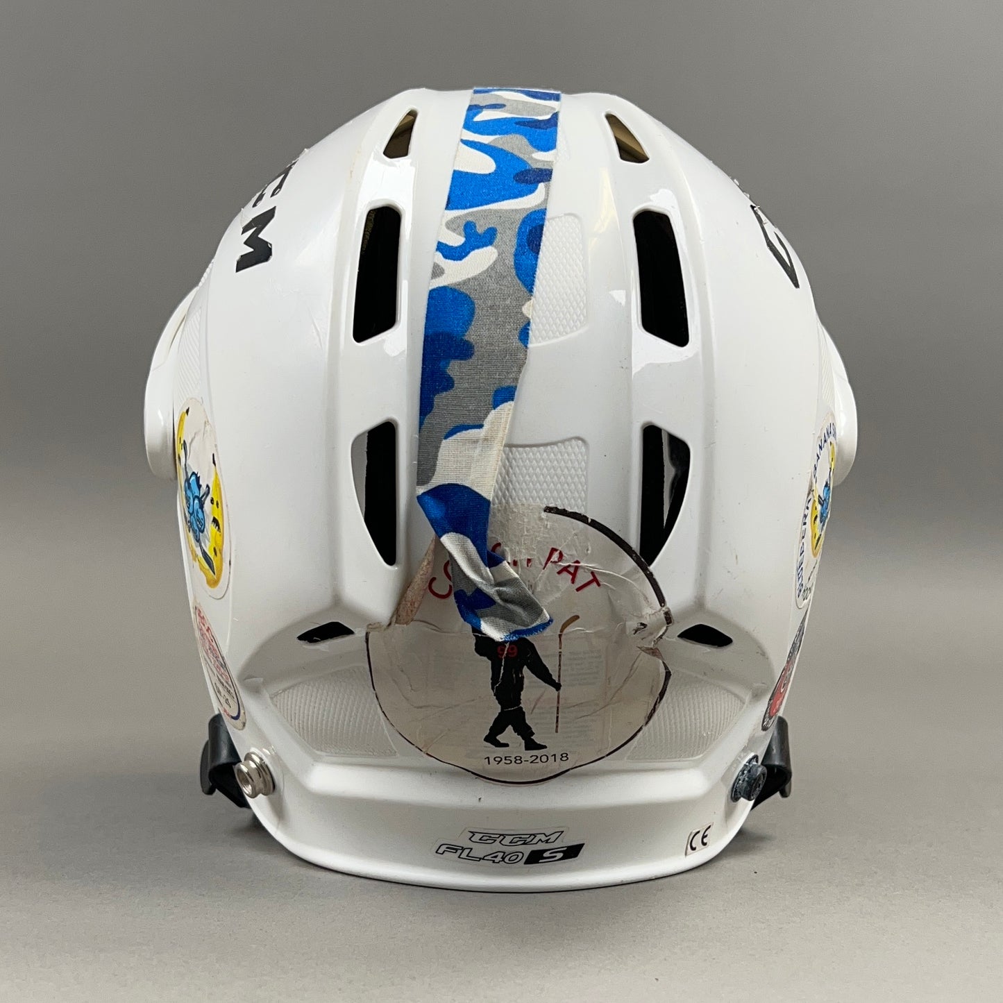 CCM FL40 Small 6 3/8" to 7" Junior Hockey Helmet