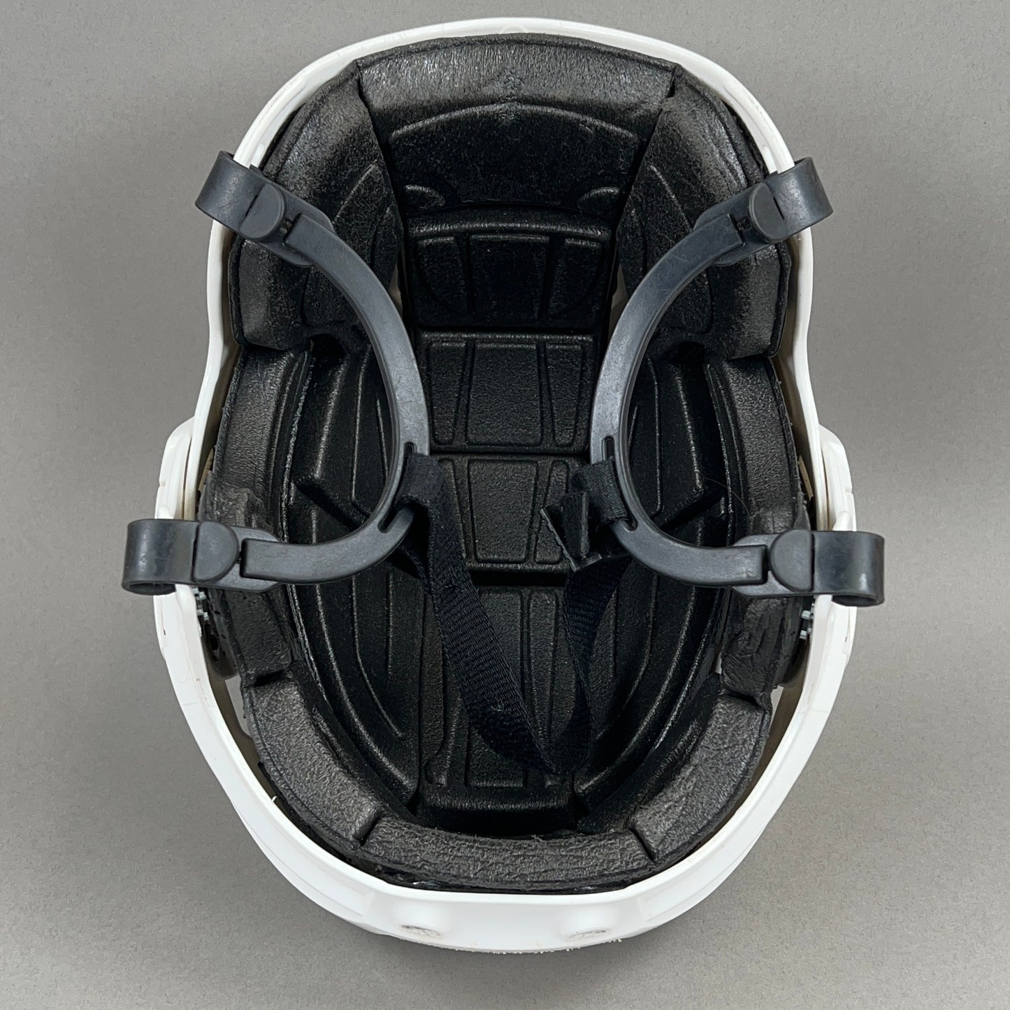 CCM FL40 Small 6 3/8" to 7" Junior Hockey Helmet