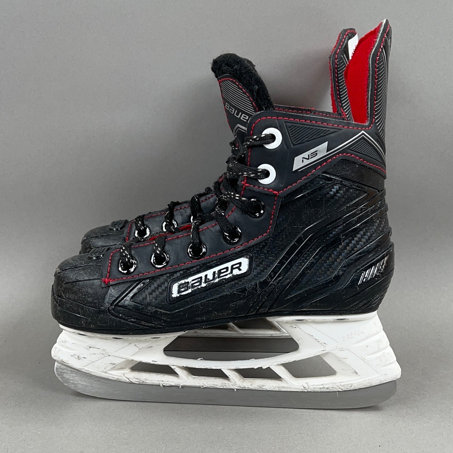Bauer NS Size 1.5 Junior Hockey Skates