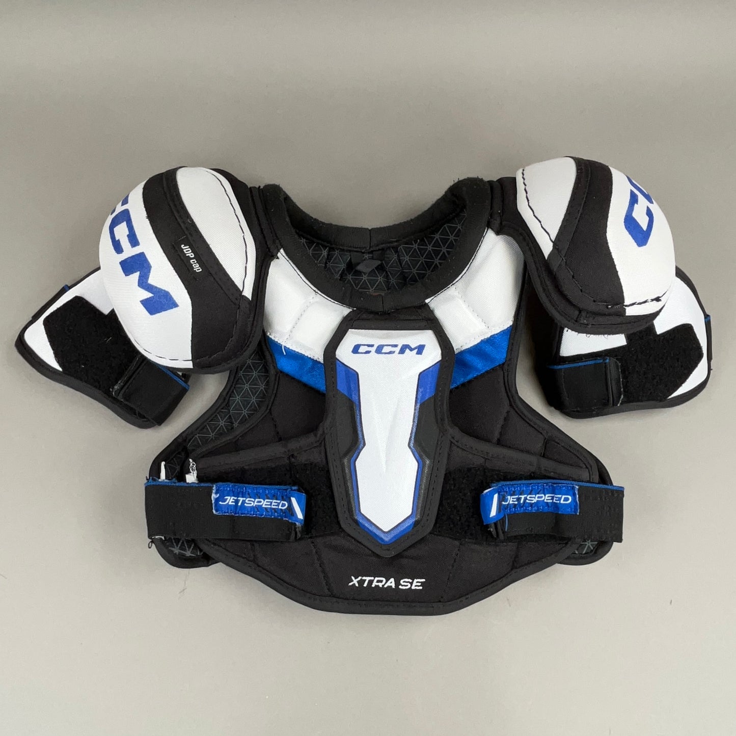 CCM Jetspeed Xtra SE Junior Small Hockey Shoulder Pads