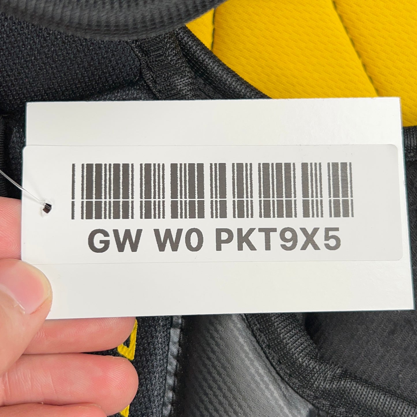 Supreme Total One MX3 Youth Medium Hockey Shoulder Pads