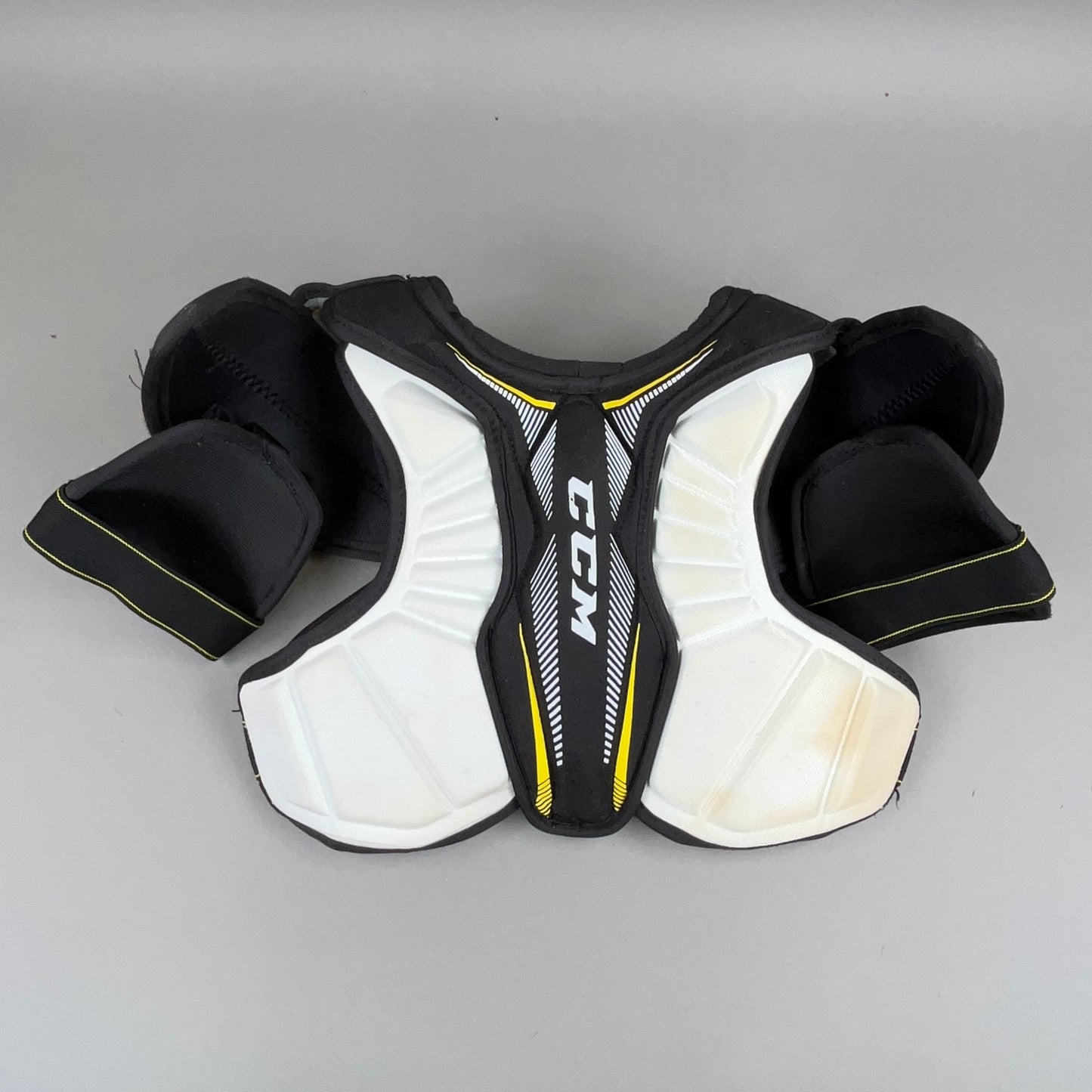 CCM Tacks 9060 Junior Medium Hockey Shoulder Pads
