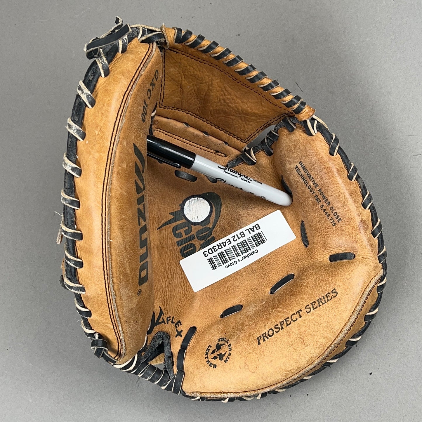 Mizuno Prospect Series GXC-100 32"" Right Hand Thrower Catchers Mitt