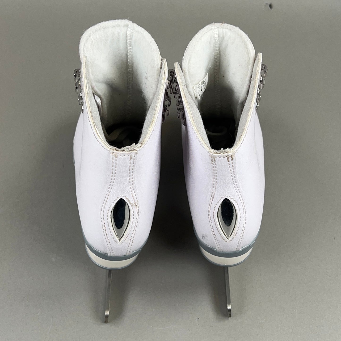 Jackson 150 Size 4 Ice Skates