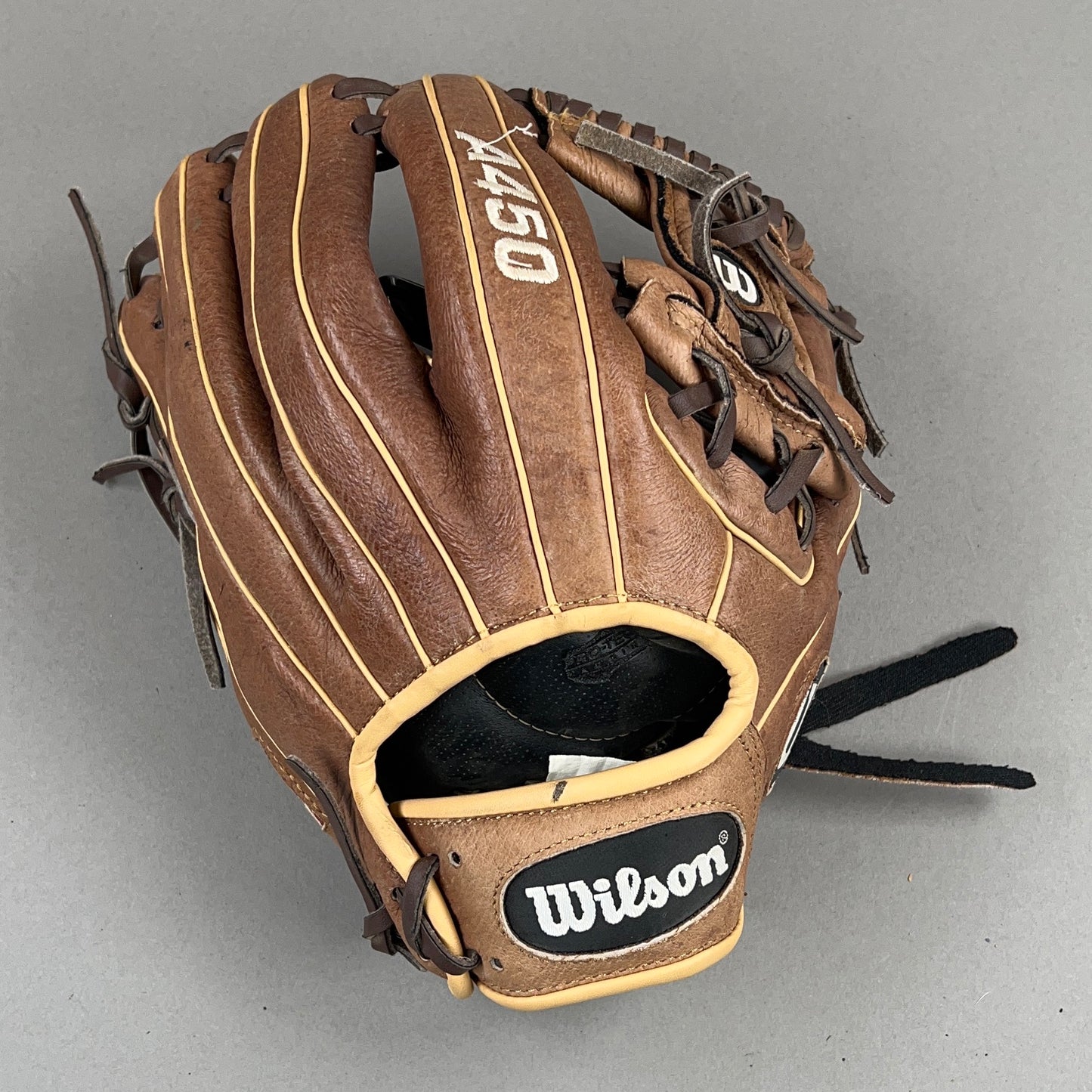 Wilson A450 11.5" Right Hand Thrower Baseball Glove