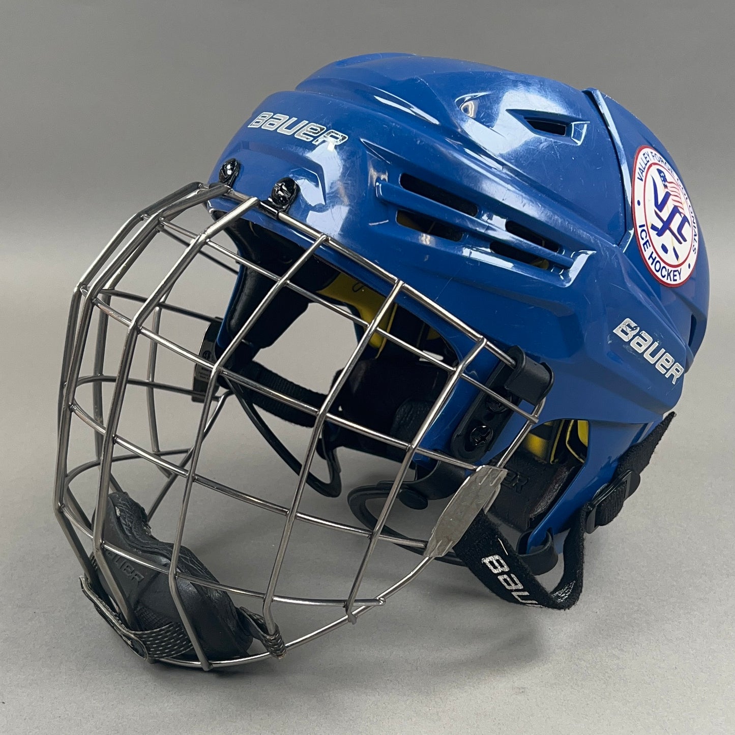 Bauer Reakt Medium 7" to 7 1/2" Senior Hockey Helmet