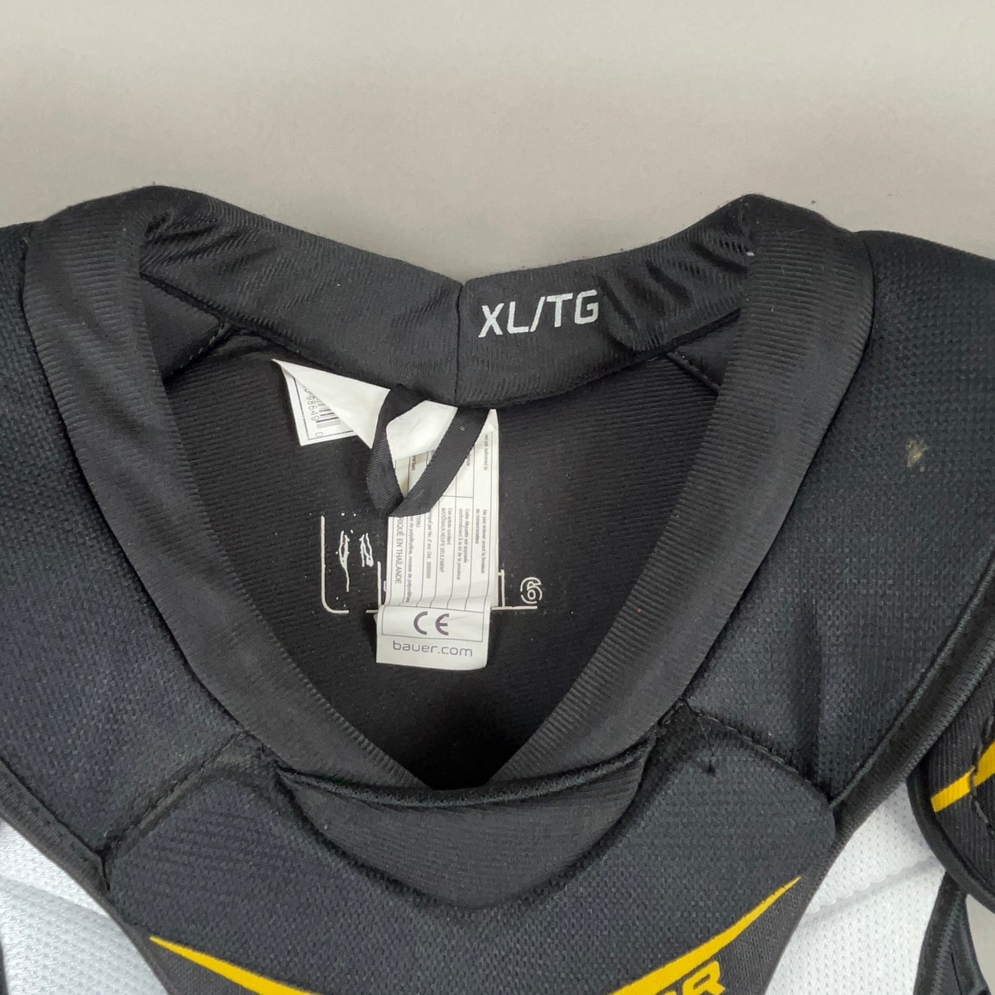 Supreme Supreme 150 Senior X-Large Hockey Shoulder Pads