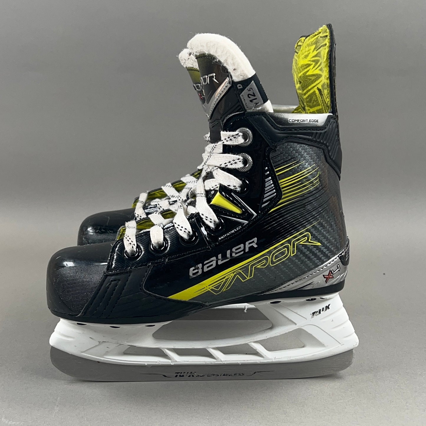Bauer Vapor X4 Size 12.5Y Youth Hockey Skates