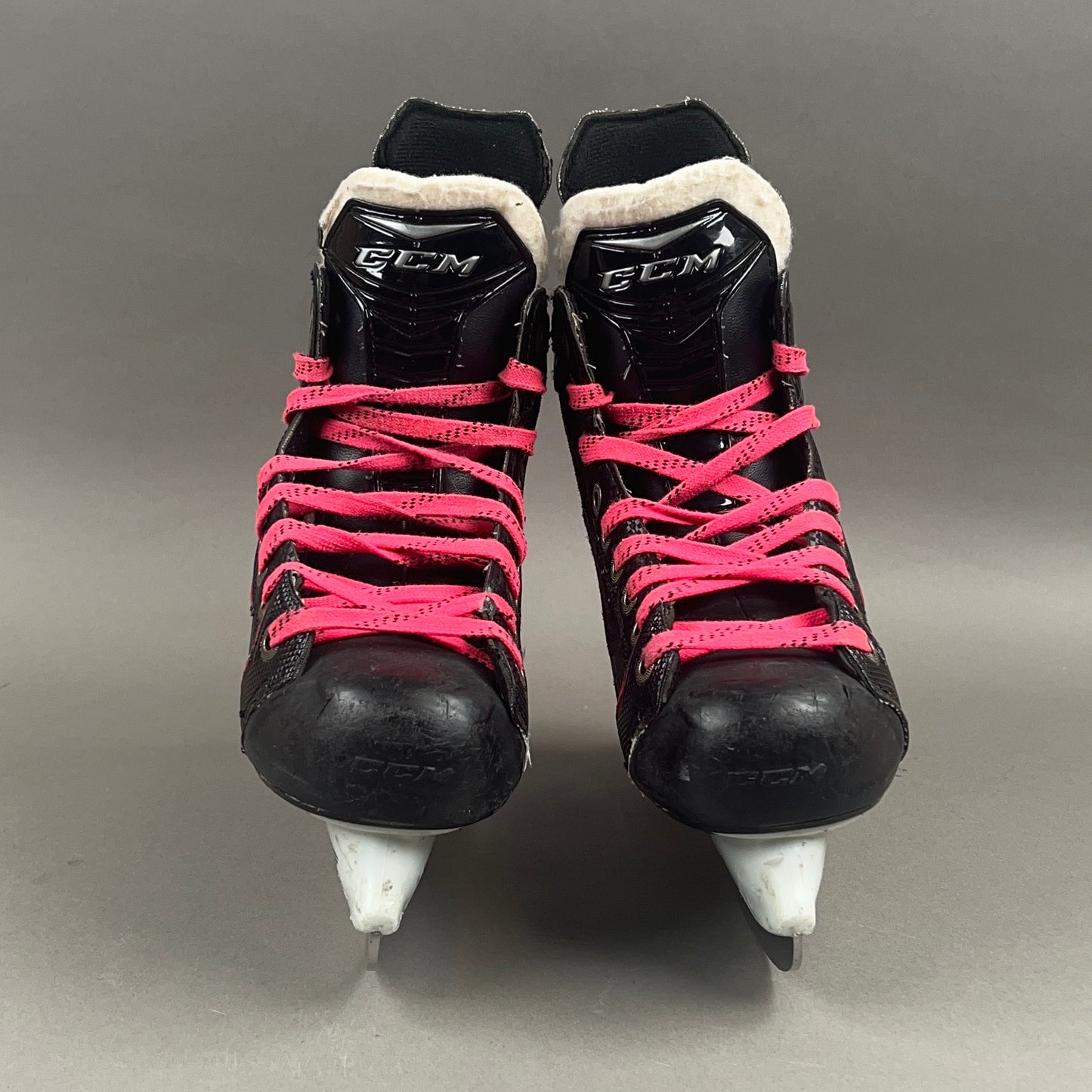 CCM RBZ 50 Size 3 Junior Hockey Skates
