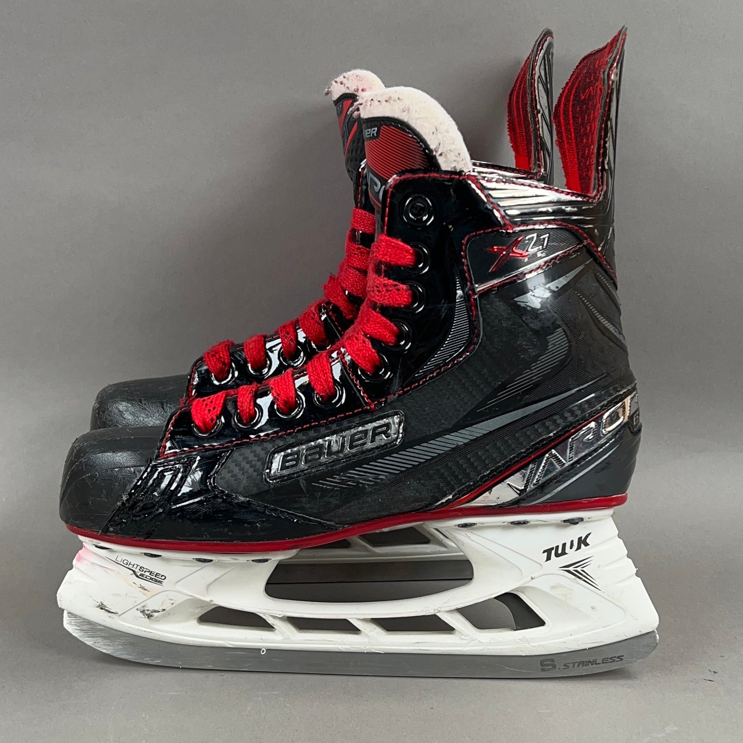 Bauer Vapor X 2.7 Size 5.5 Intermediate Hockey Skates