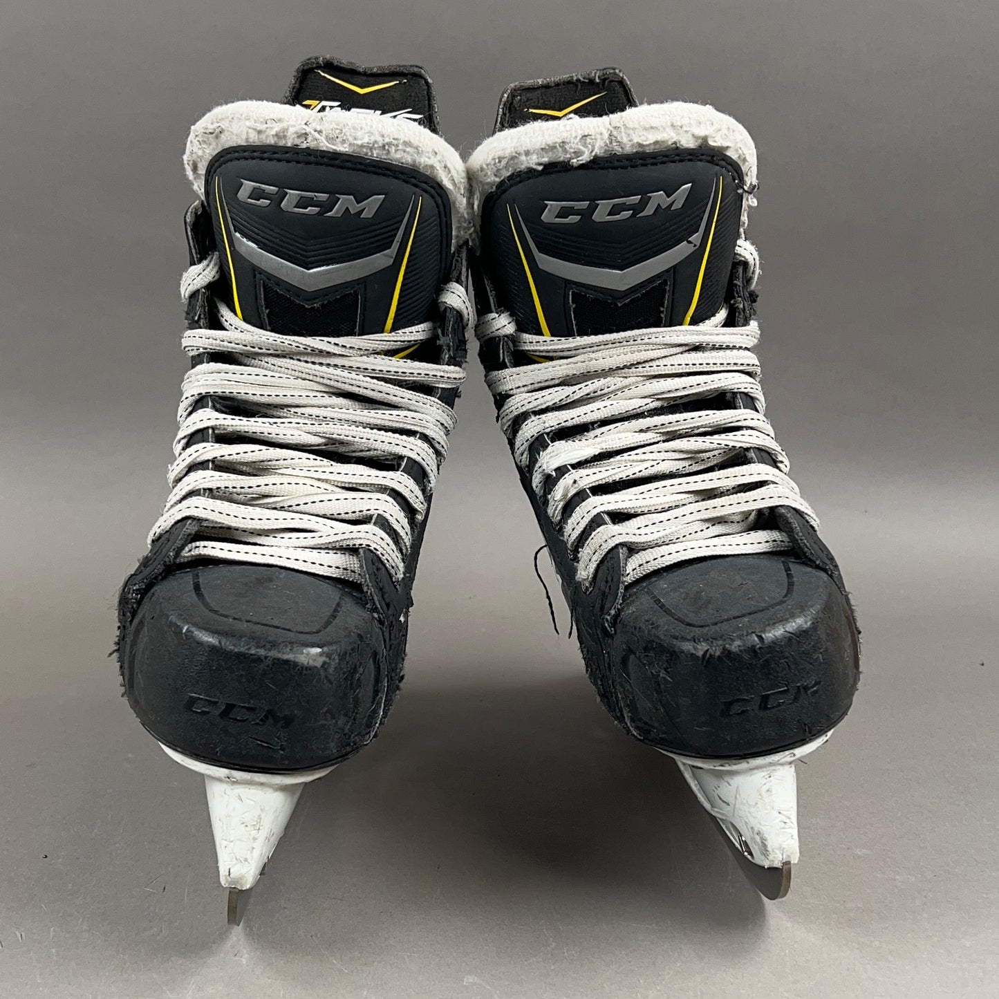 CCM Tacks 9080 Size 5 Intermediate Hockey Skates