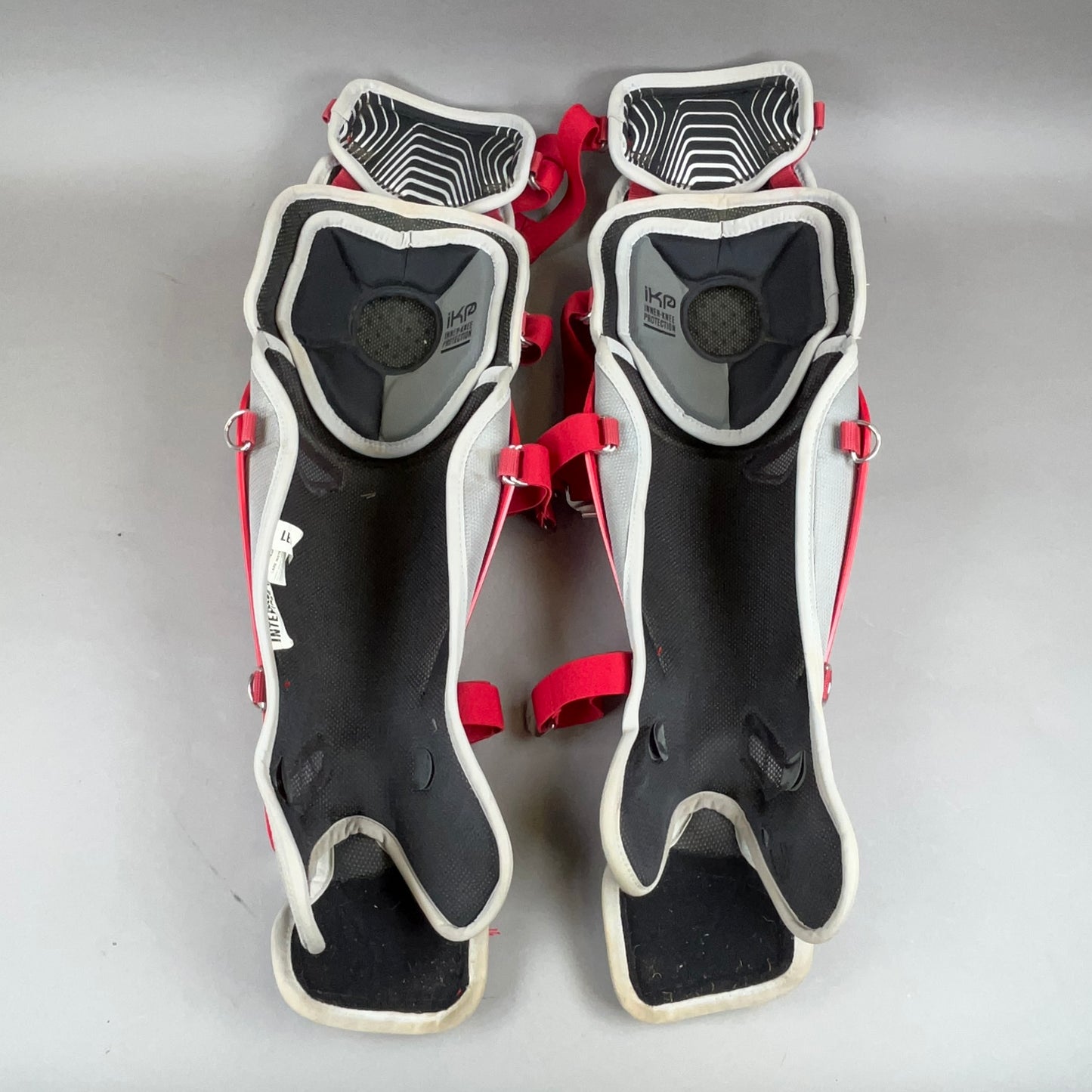 Easton Junior Intermediate 14" Catchers Shin Guards