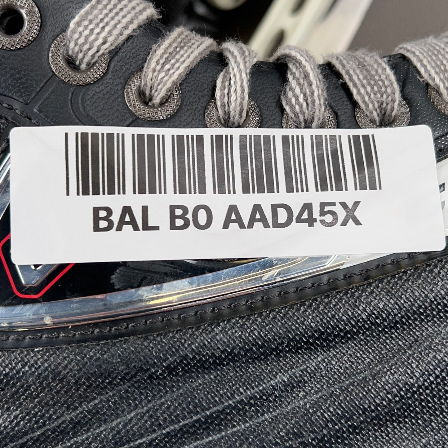 CCM U+ 06 Size 6 Vintage Intermediate Hockey Skates