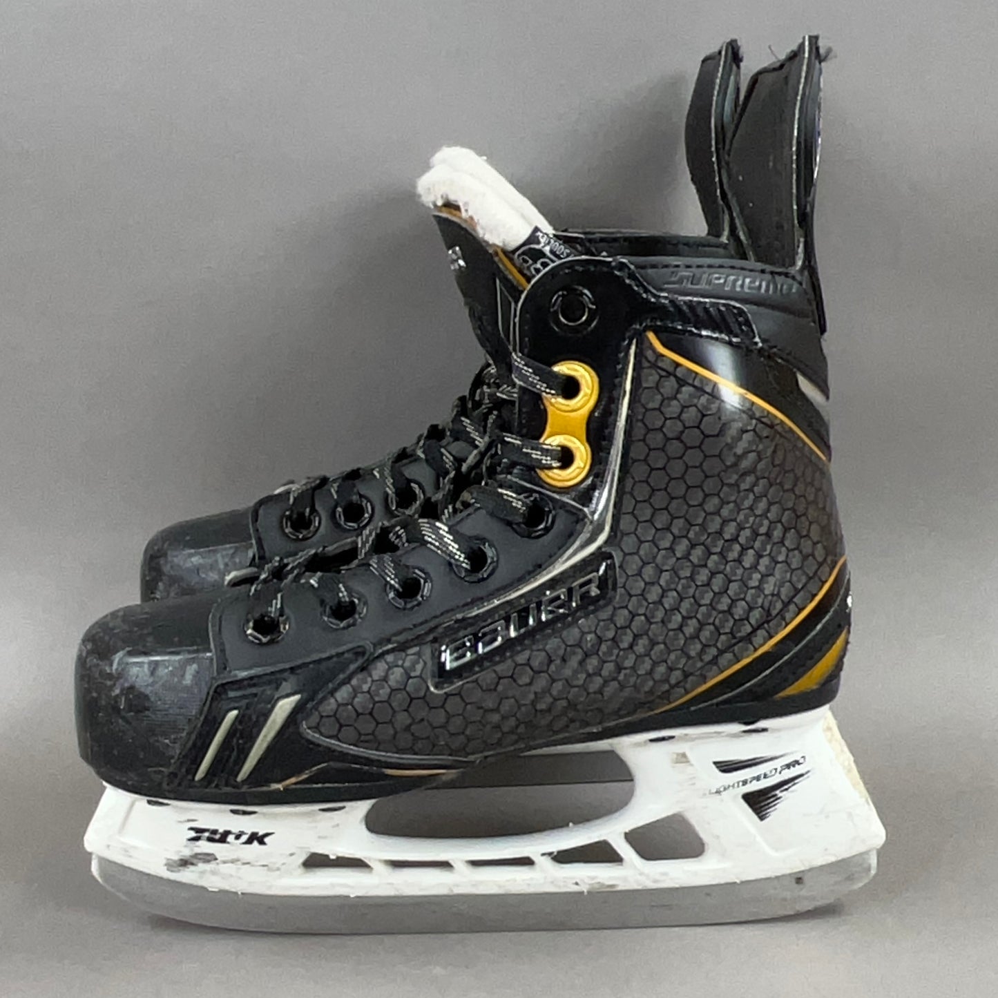 Bauer Supreme One.9 Size 13Y Youth Hockey Skates