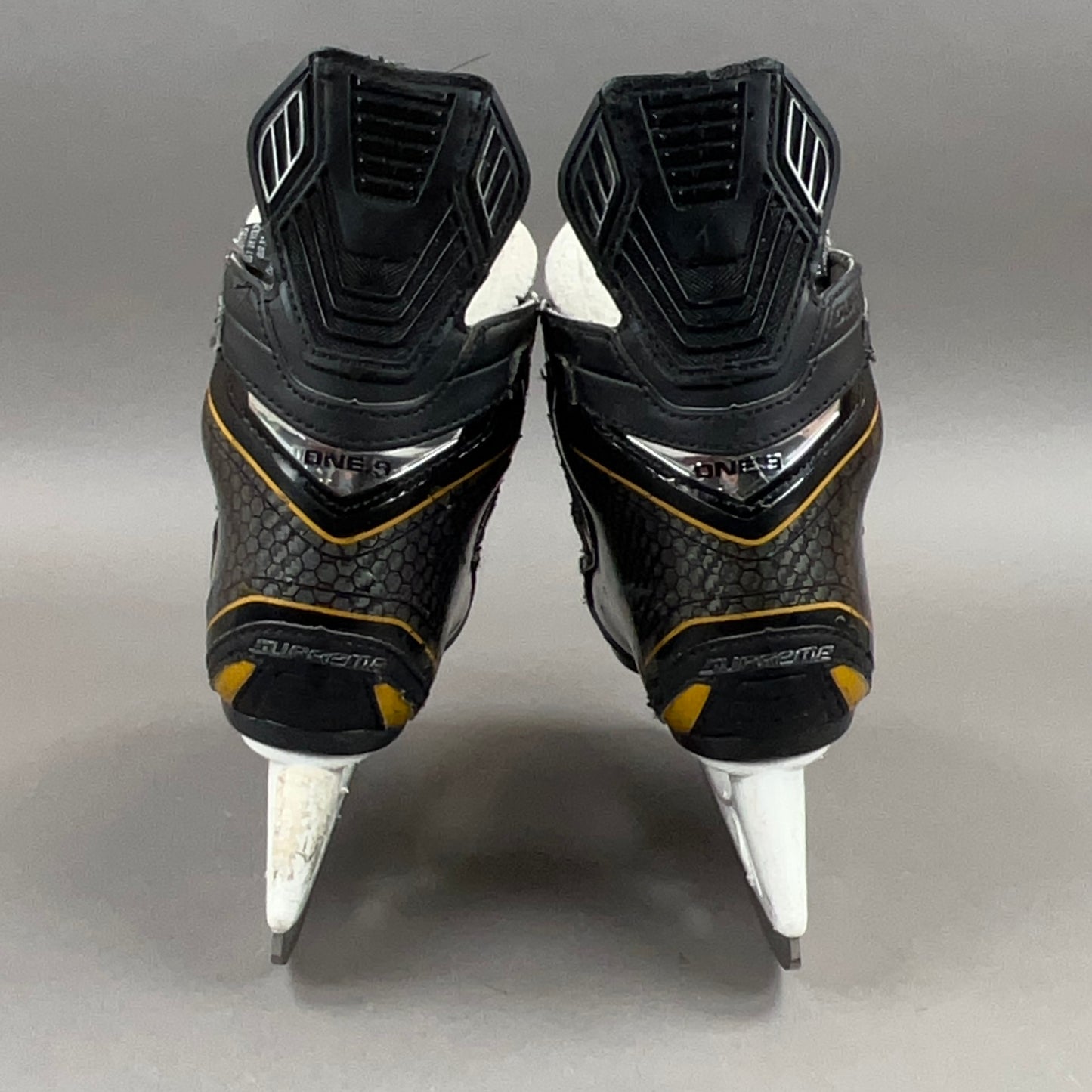 Bauer Supreme One.9 Size 13Y Youth Hockey Skates