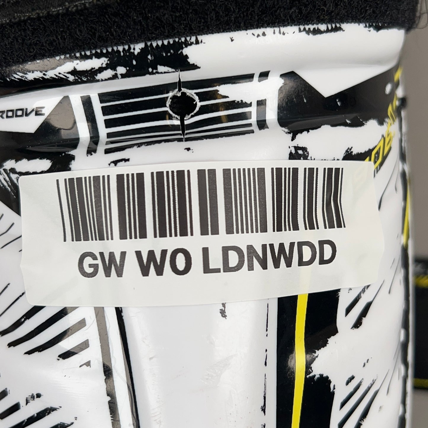 CCM Tacks 9060 Youth 10" Hockey Shin Guards