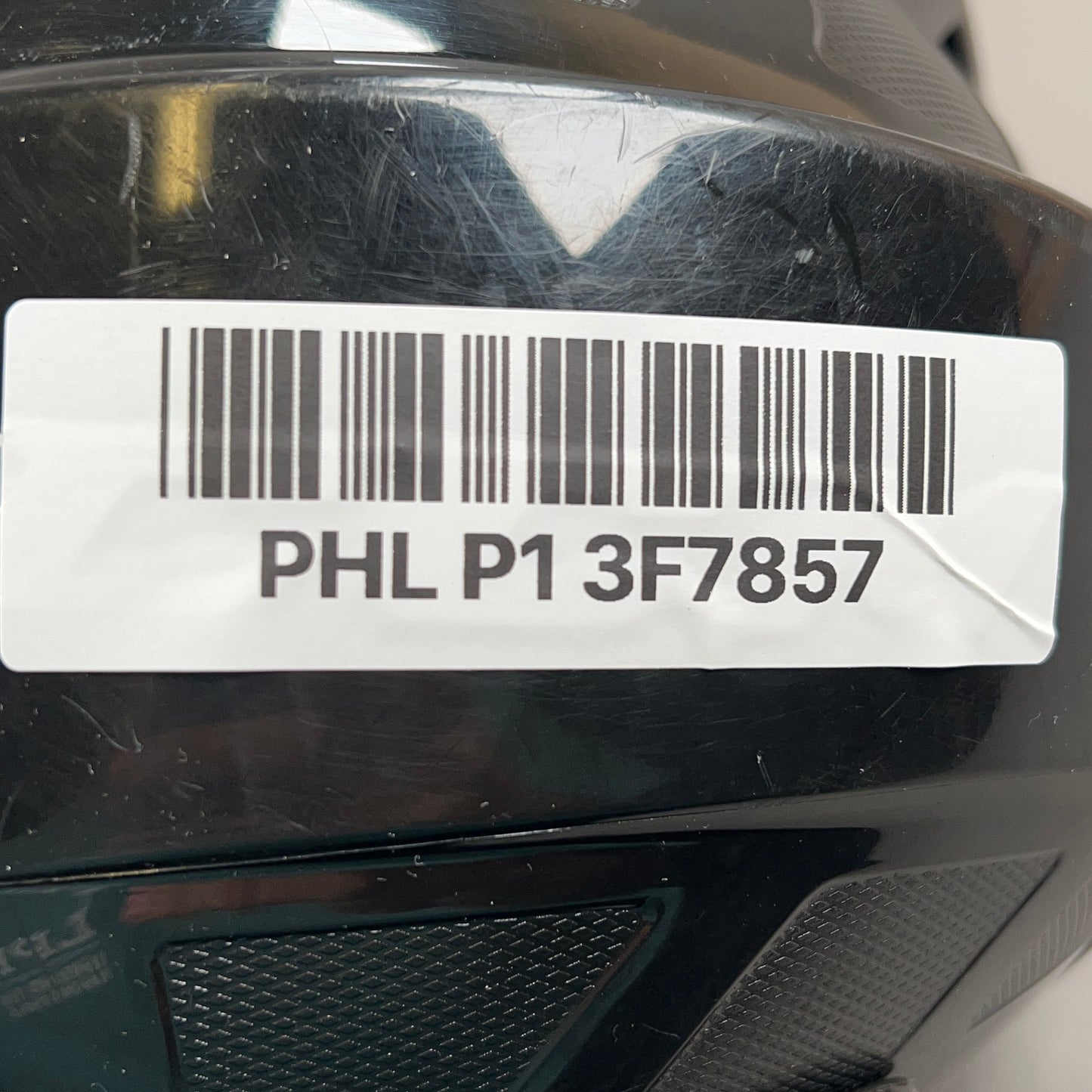 CCM FL40 M Medium 6 7/8" to 7 3/8" Junior Hockey Helmet