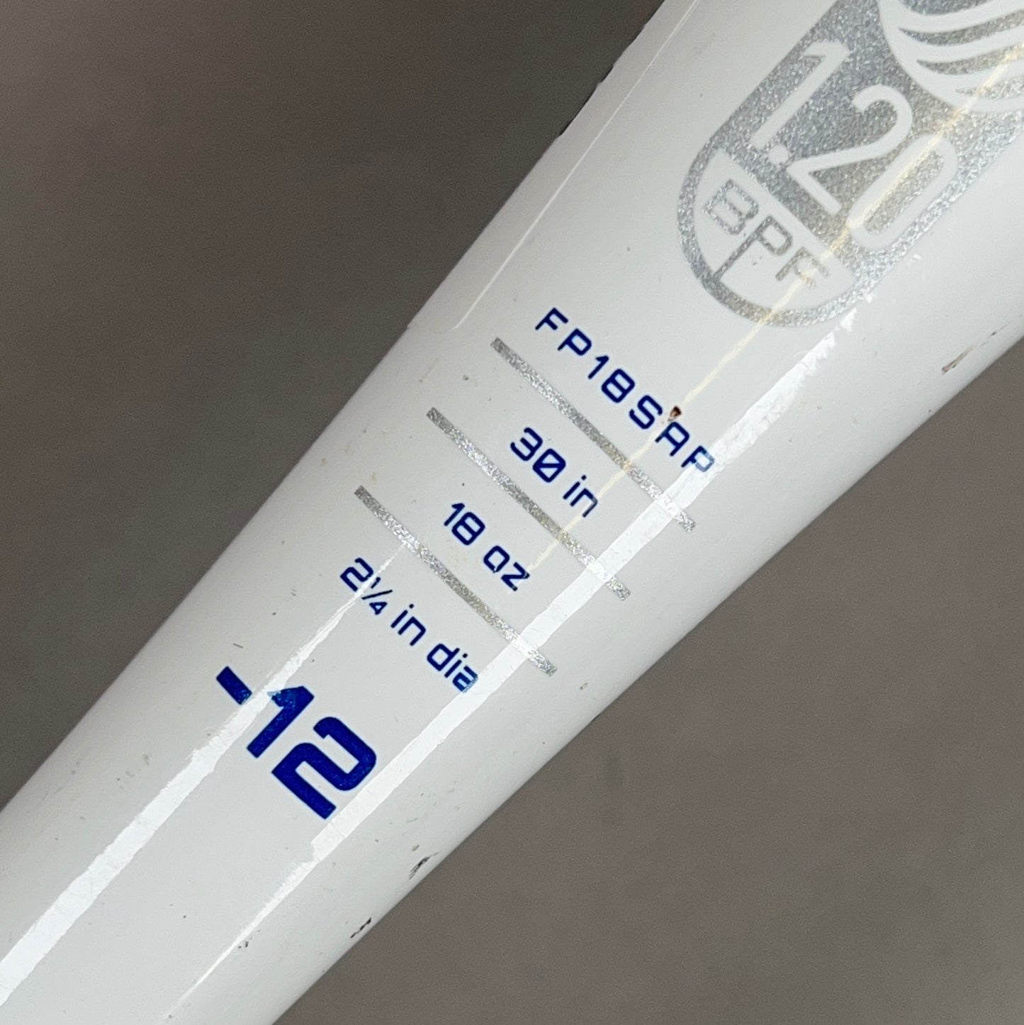 Easton Sapphire 30/18 (-12) ASA / NSA / USSSA Softball Bat