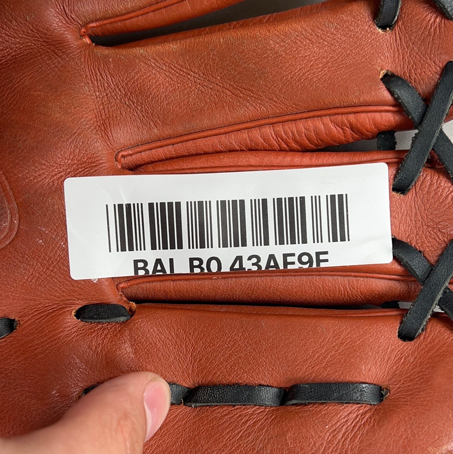 Wilson A550 11" Right Hand Thrower Baseball Glove