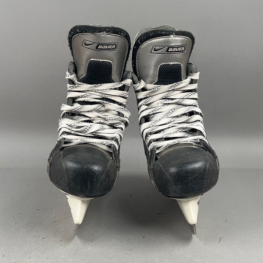 Nike Bauer Supreme 30 Size 5 Vintage Intermediate Hockey Skates