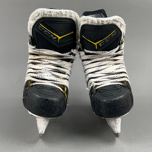 CCM Super Tacks 9380 Size 2 Junior Hockey Skates