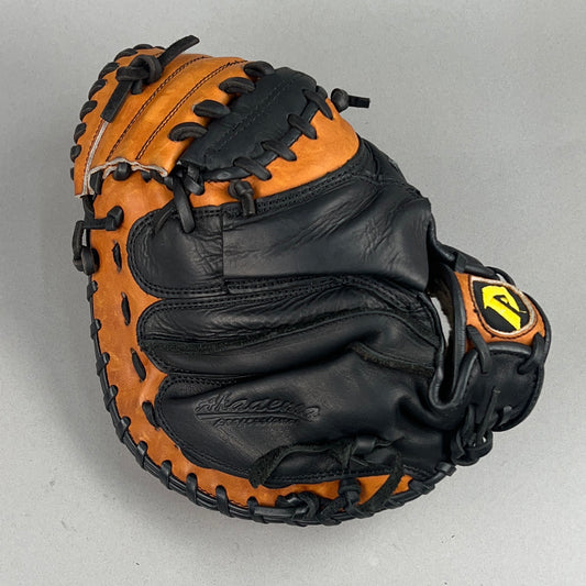 Akadema ADW45 32" Right Hand Thrower Catchers Mitt