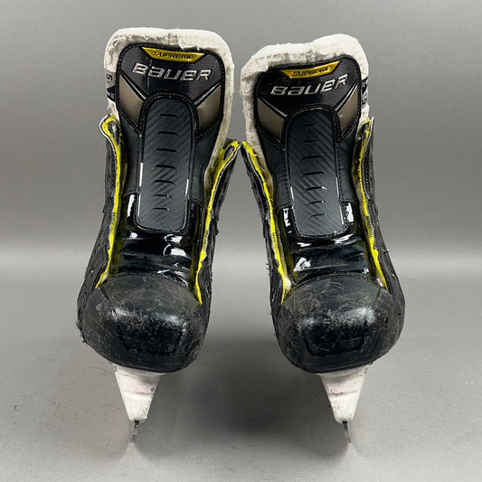 Bauer Supreme 3S Size 5.5 Intermediate Hockey Skates