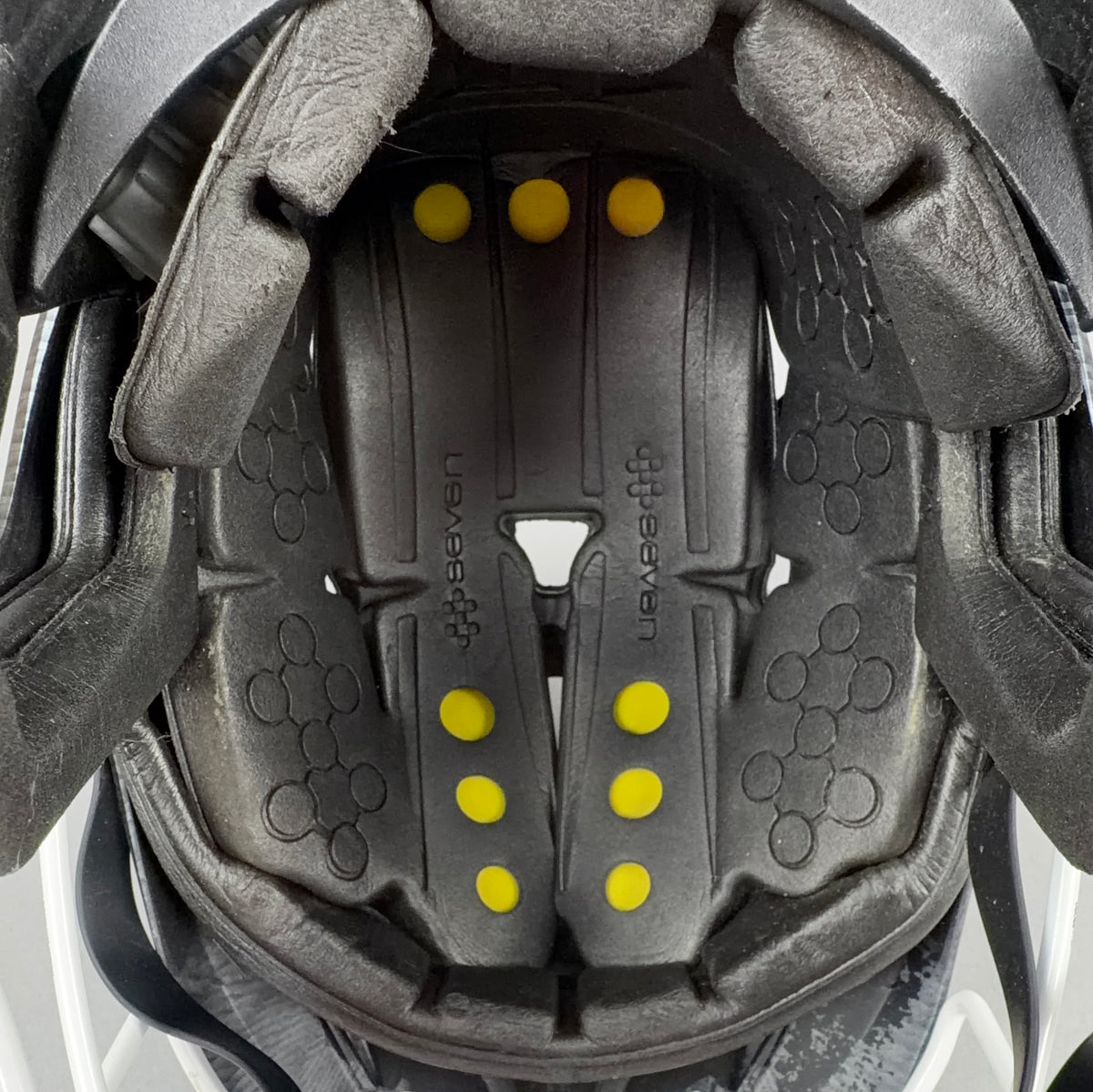Cascade R OSFM Adjustable 21.5" to 24" Lacrosse Helmet