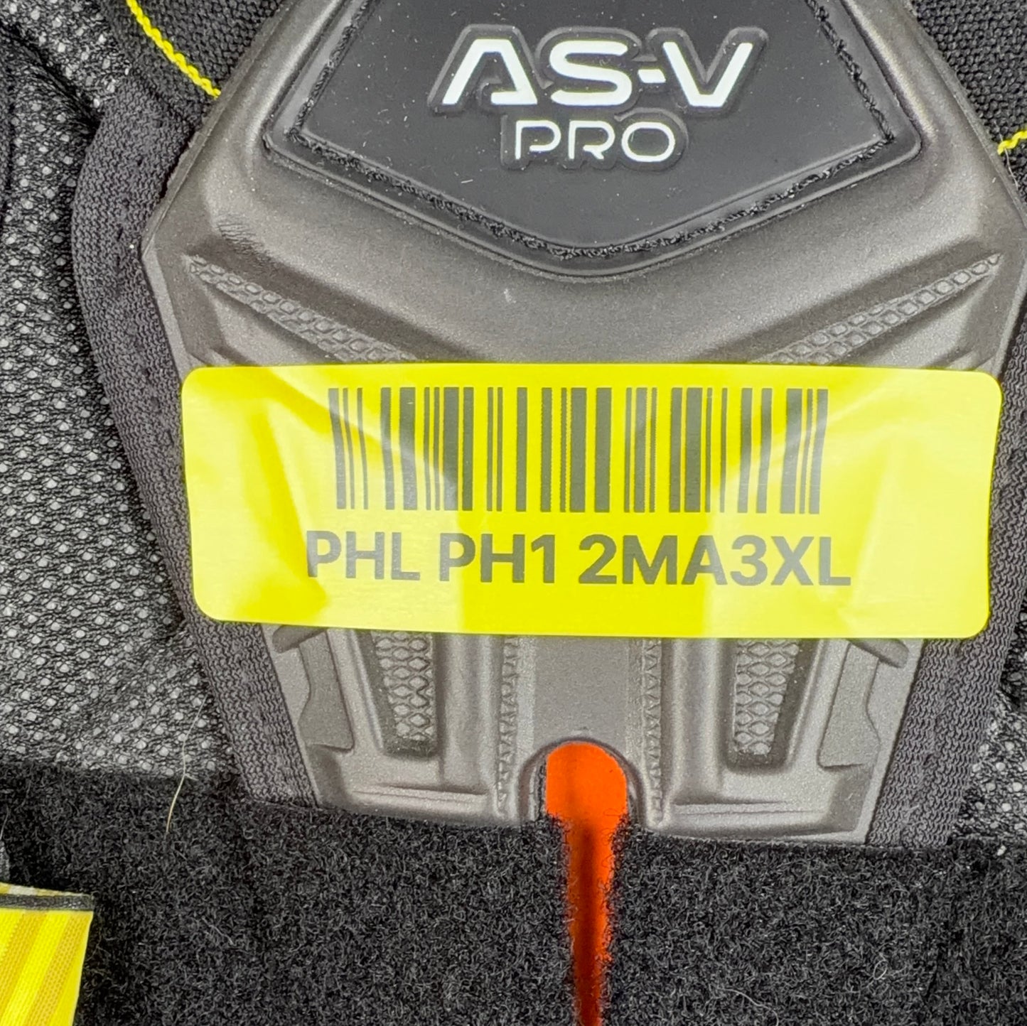 CCM Tacks AS-V Pro Youth Medium Hockey Shoulder Pads