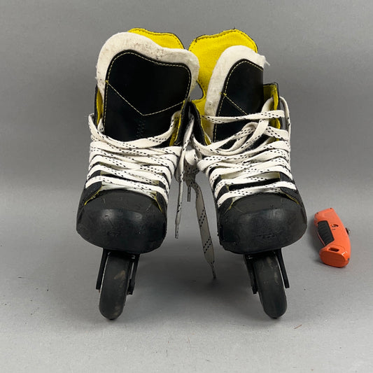 CCM Super Tacks 9350R Size 13Y Inline Skates