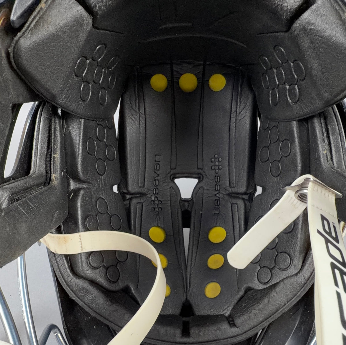 Cascade R OSFM Adjustable 21.5" to 24" Senior Lacrosse Helmet