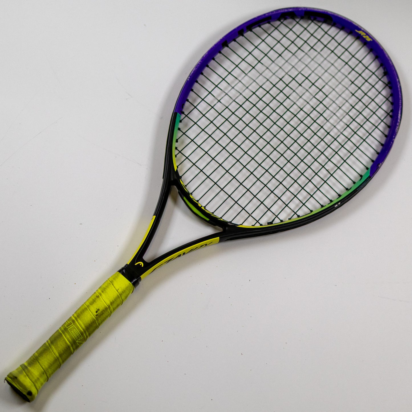 Head Gravity JR25 Tennis Racket 4" Grip & 100in² Head Size