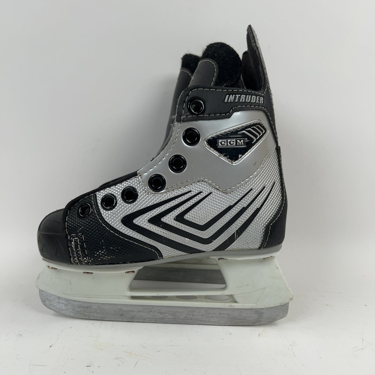 CCM Intruder Size 10 Youth Hockey Skates