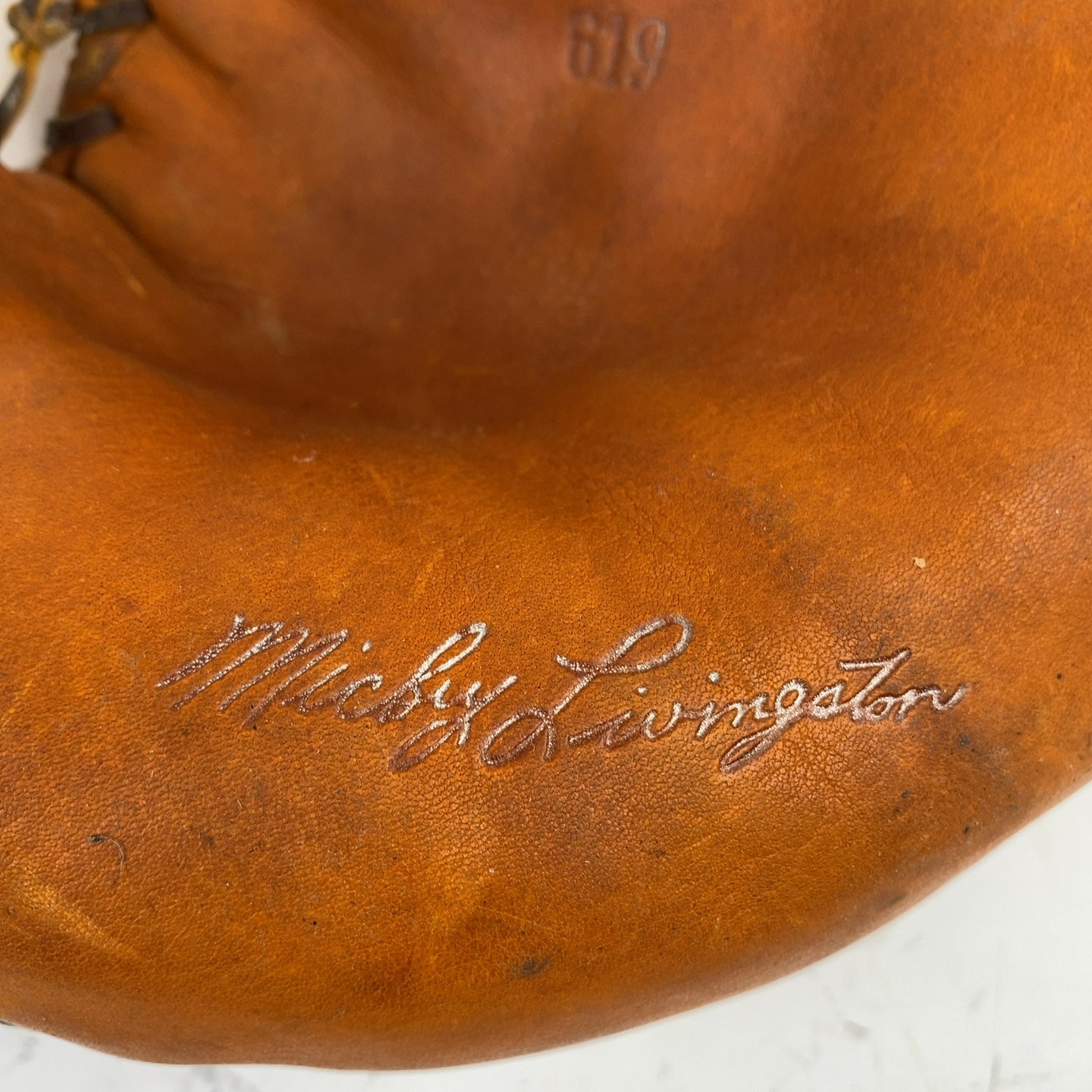 VINTAGE Genuine Cowhide J.A. Dubow 619 Micky Livingston Right Hand Thrower Baseball Glove