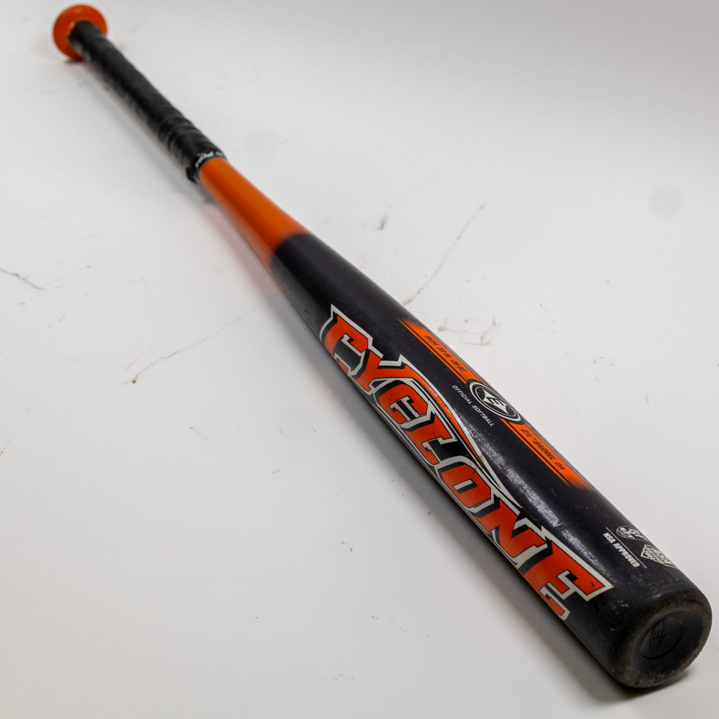 Easton Cyclone 33/26 (-7) None Softball Bat
