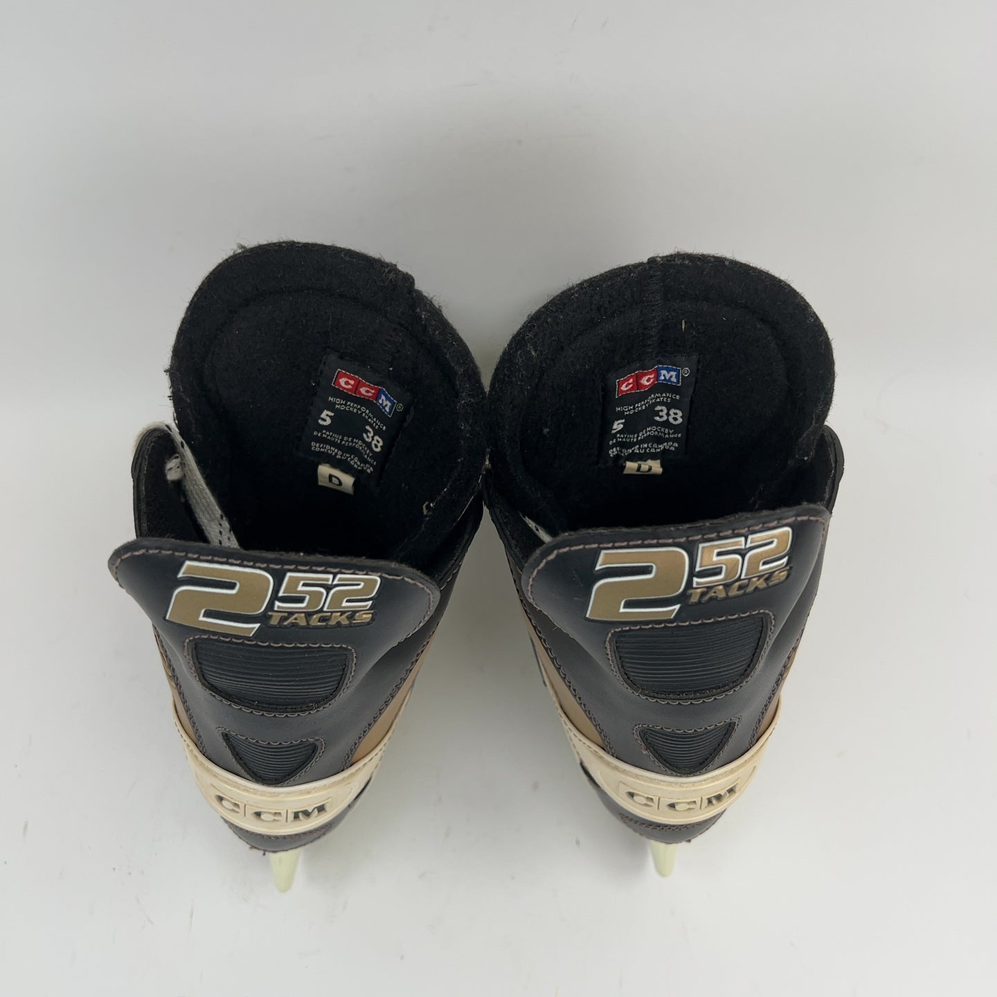 CCM Tacks 252 Size 5 Hockey Skates