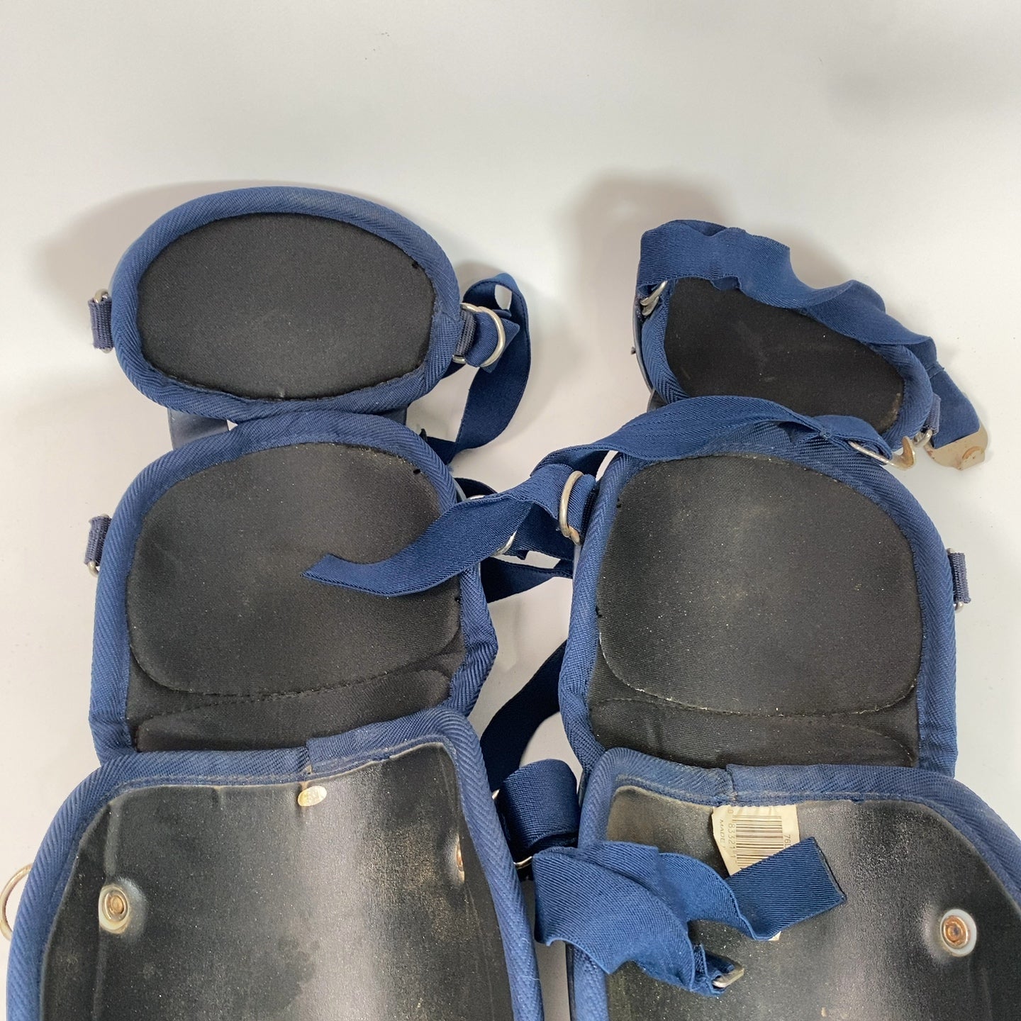 Rawlings 76DCW Senior 17" Catchers Shin Guards