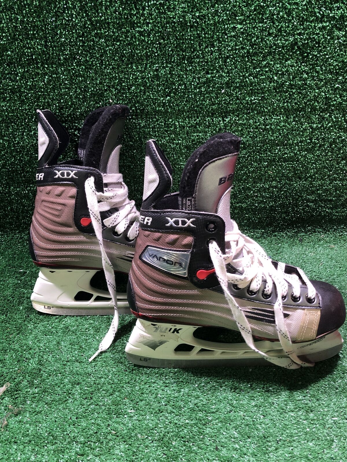 Bauer XIX Hockey Skates Adult 7.0D Skate Size