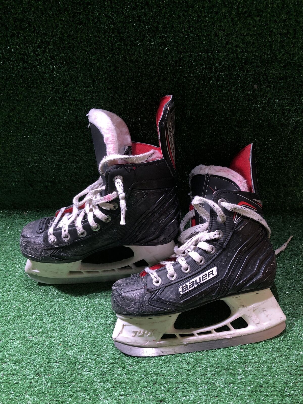 Bauer Vapor X300 Hockey Skates 1.0R Skate Size