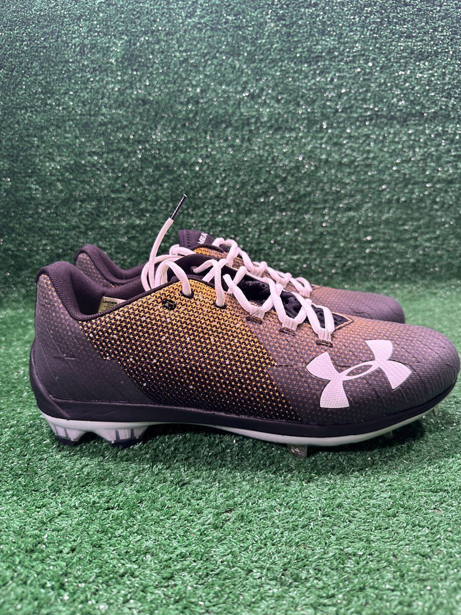 Team Issued Under Armour Meadows Harper 2 Low HB 12.5 Size Baseball Cleats