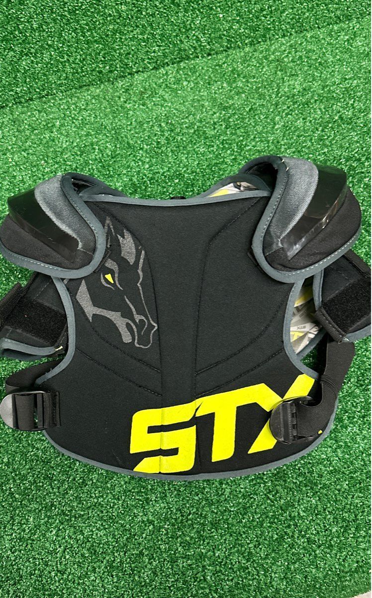 Stx Stallion 100 Youth Medium Lacrosse Shoulder Pads