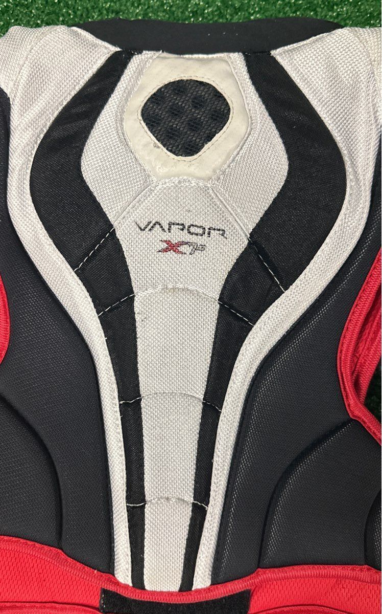 Bauer X7.0 Hockey Shoulder Pads Junior Small (S)