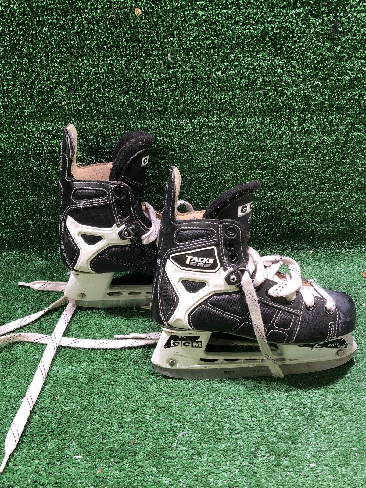 Ccm Tacks 692 Hockey Skates 3.0D Skate Size