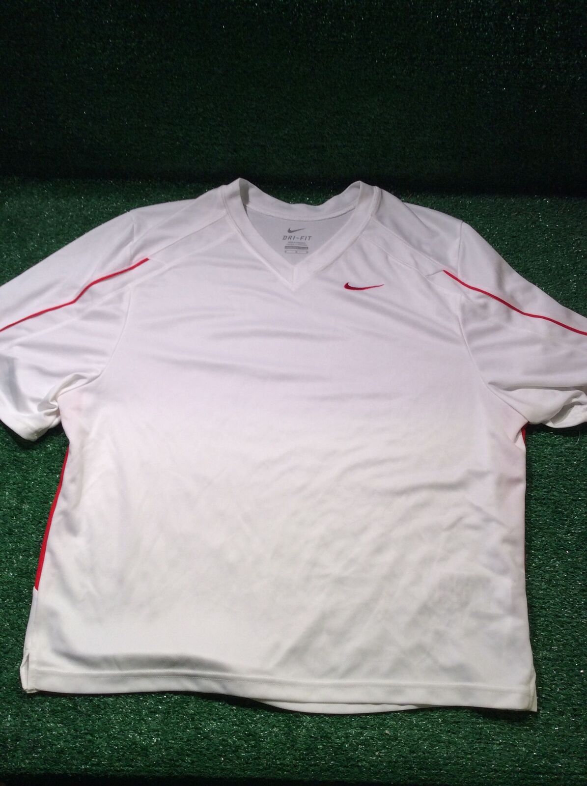 Nike Medium (M) Dri-Fit Shirt