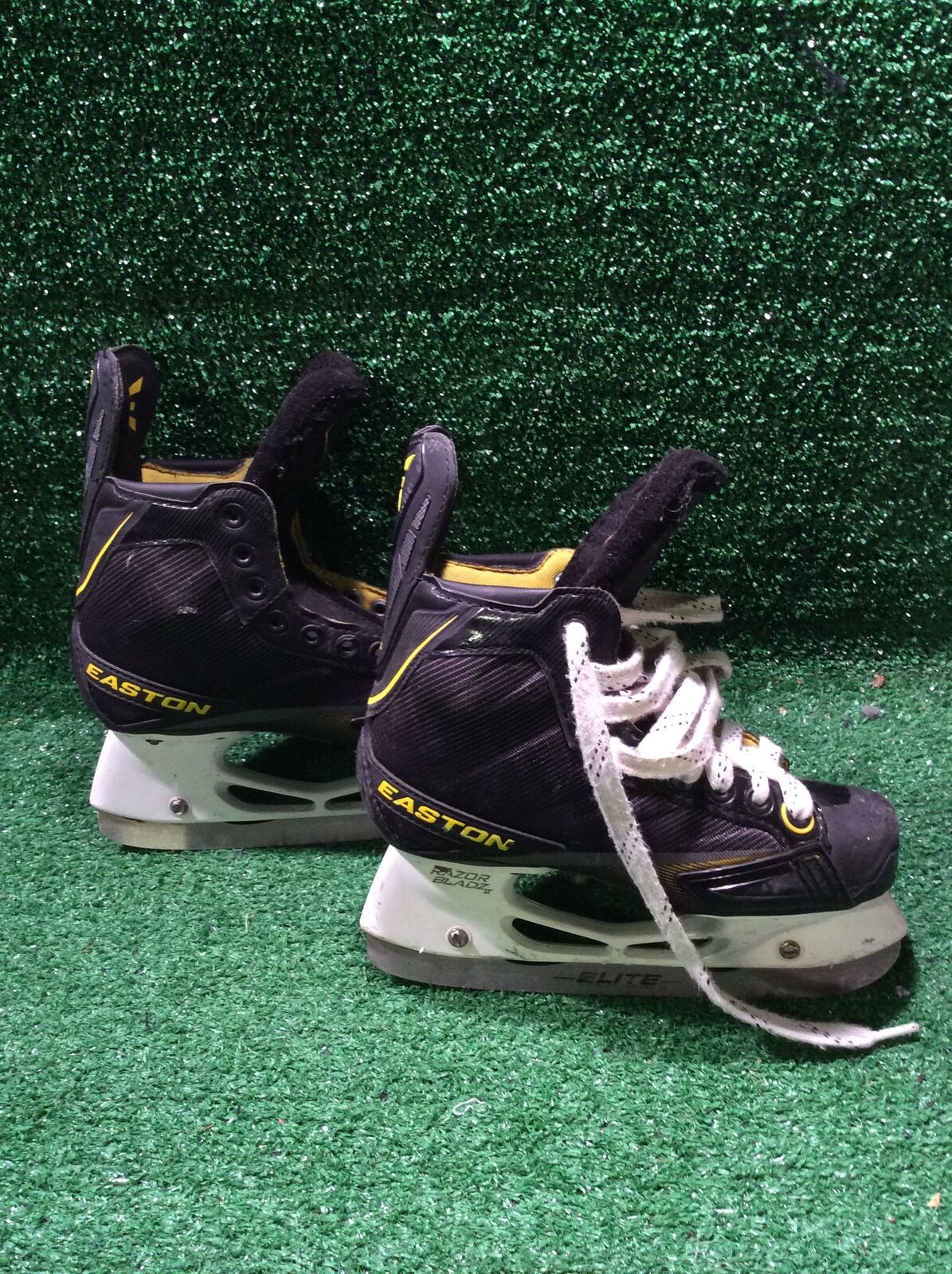 Easton Stealth 85S Hockey Skates 2.5D Skate Size