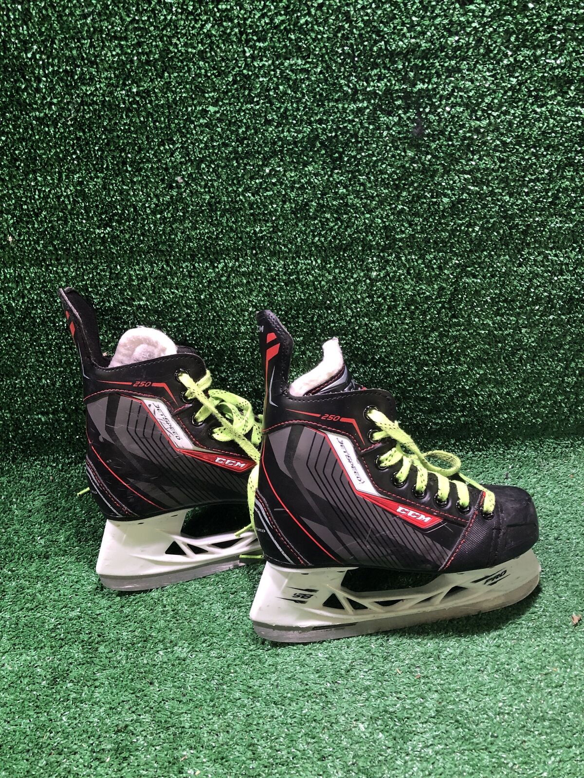 Ccm JetSpeed 250 Hockey Skates 1.0 Skate Size