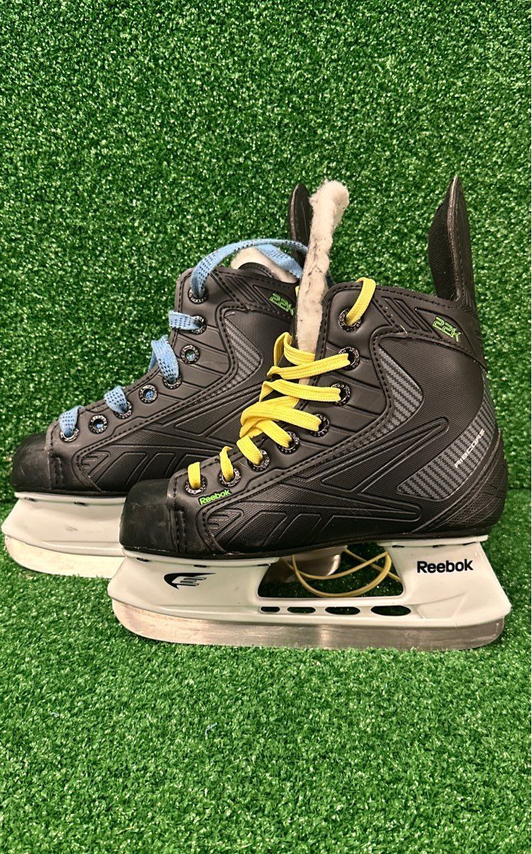 Reebok 22K Ribcore Hockey Skates 13Y Skate Size