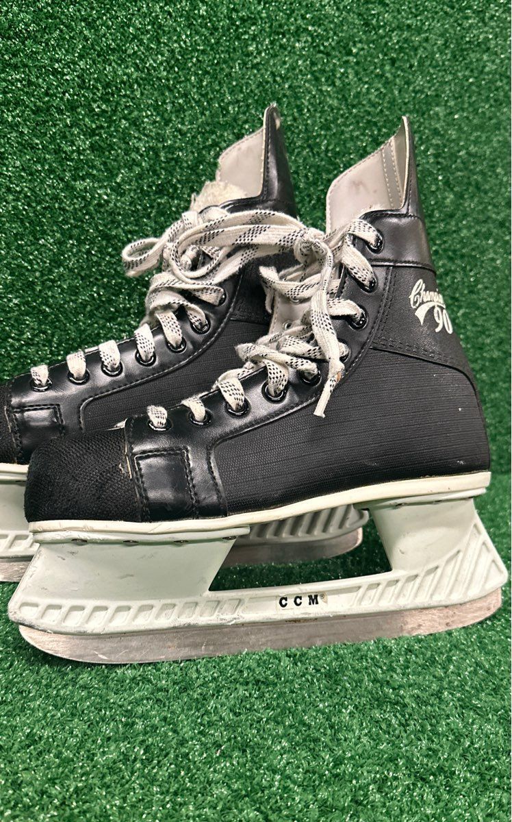 Ccm VINTAGE Champion 90 Hockey Skates 6.0 Skate Size