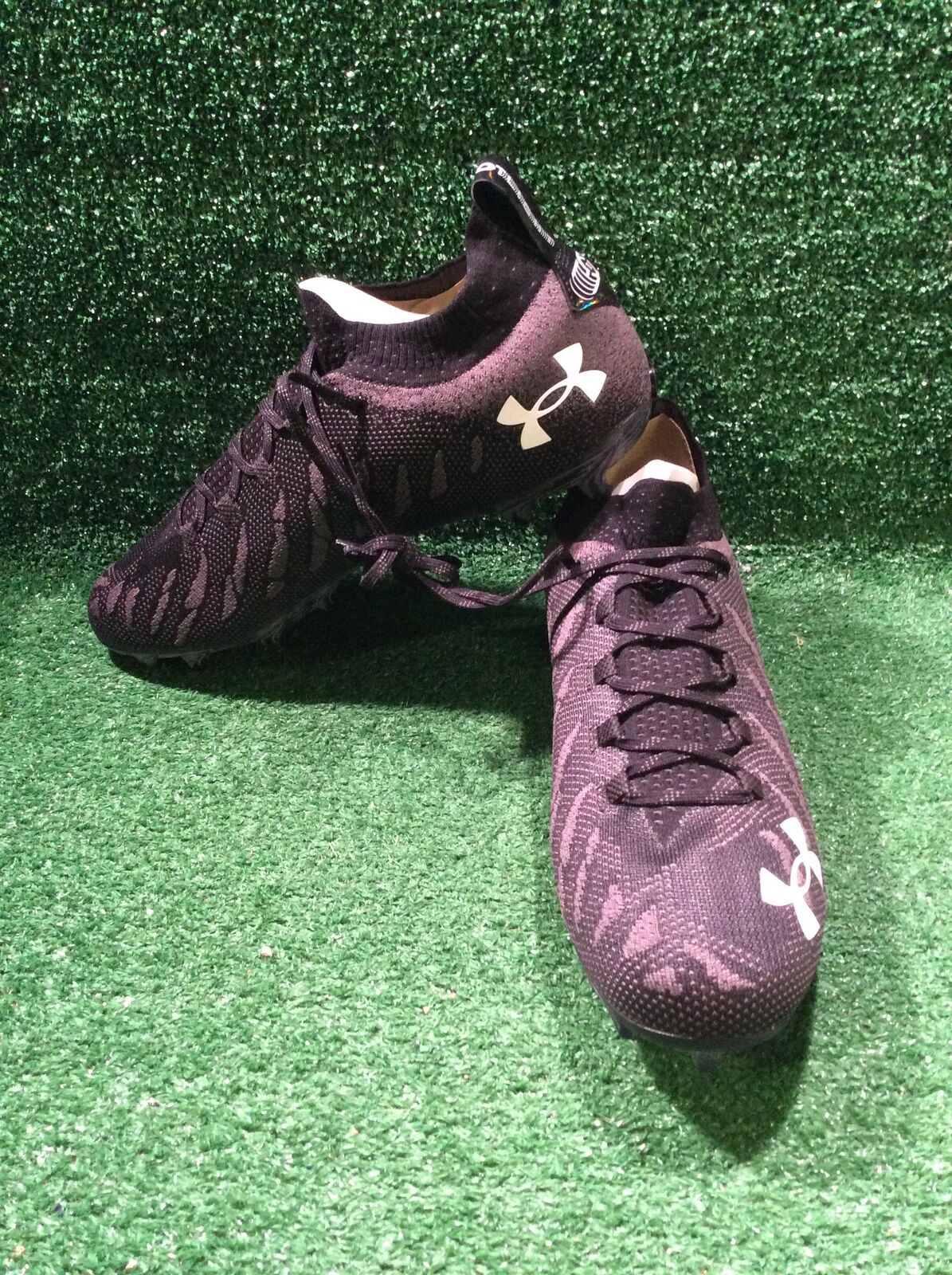 Under Armour 16.0 Size Football Cleats